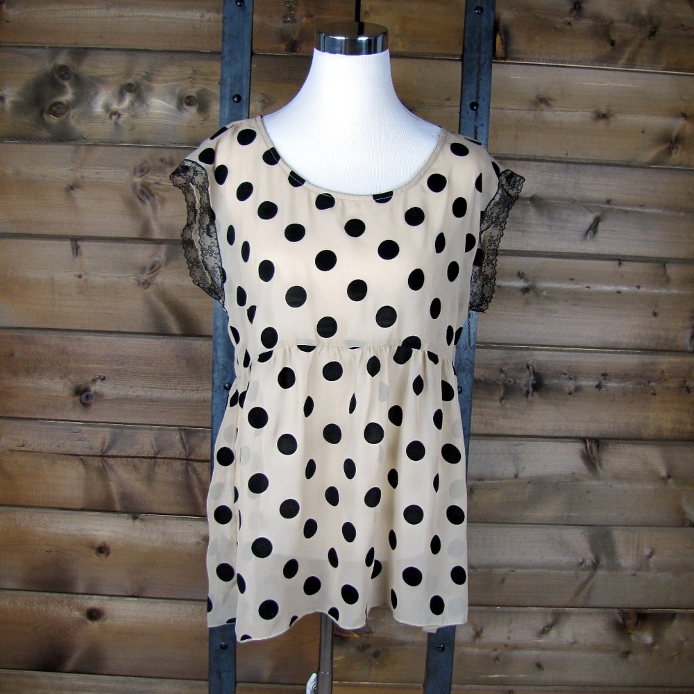Love Squared Polka Dot & Lace Tunic M (NWOT)